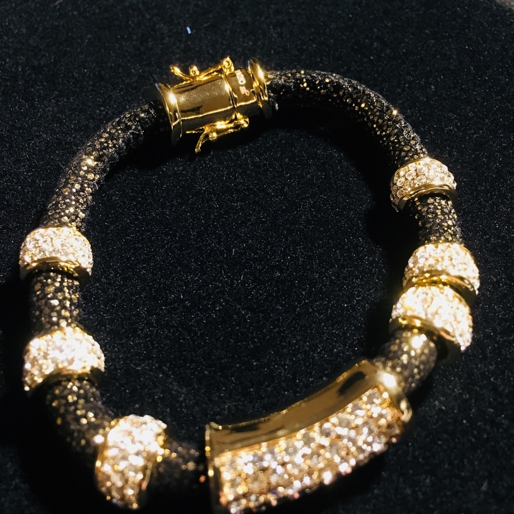 Black sparkly Bracelet (Fashion)
